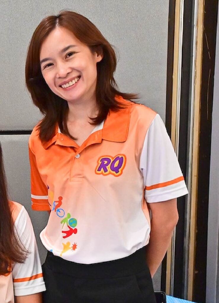 Smile-Pic-02-740x1024 - Sabuygarment เสื้อลายสวยๆ
